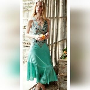 Anthropologie Maeve Canyon Creek Dress Pleated Seafoam Green Paisley sz 4
